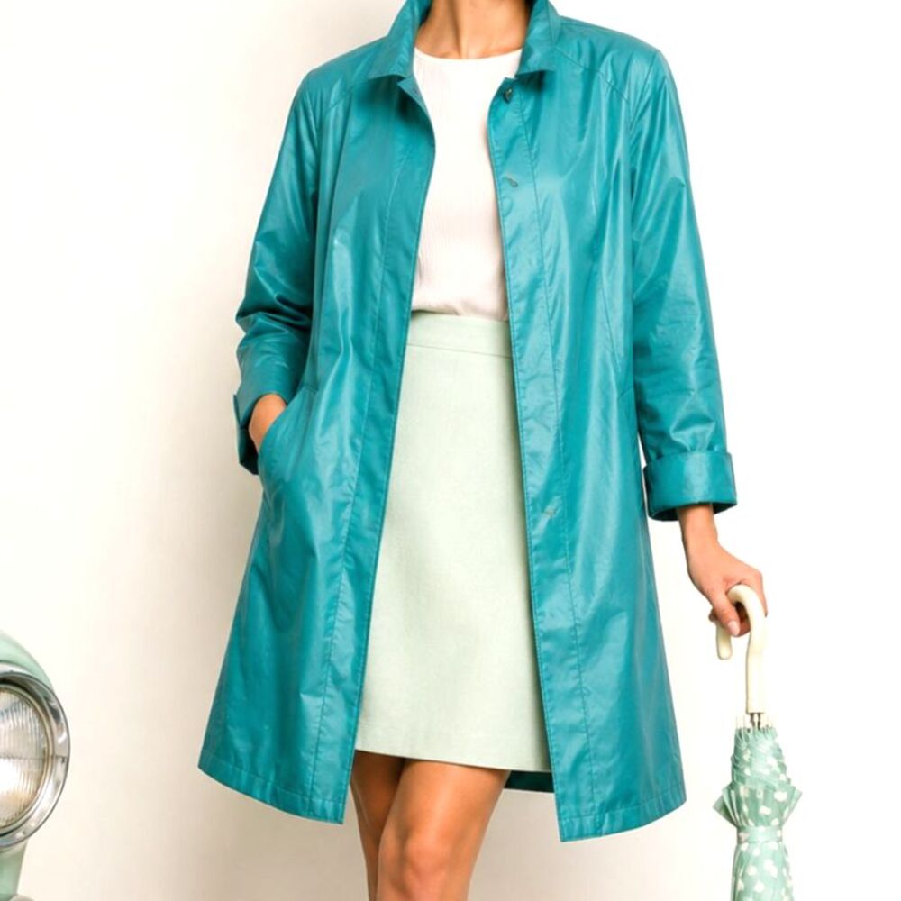 Vintage Misty River 1990s teal raincoat. Size 10